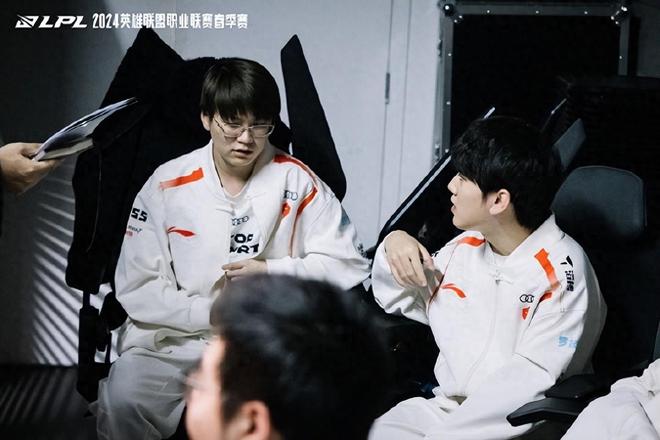 赛后很久仍 赛后很久仍